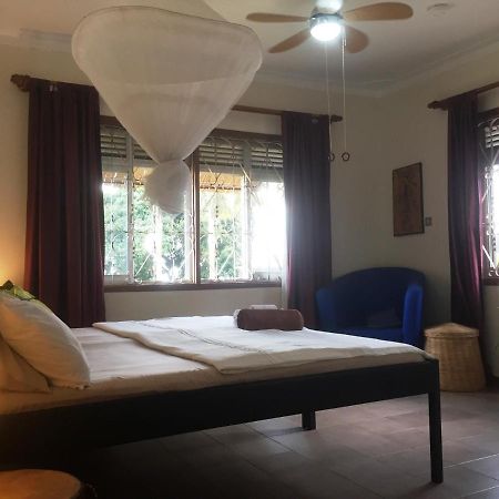 Carpe Diem Guesthouse Entebbe Zewnętrze zdjęcie