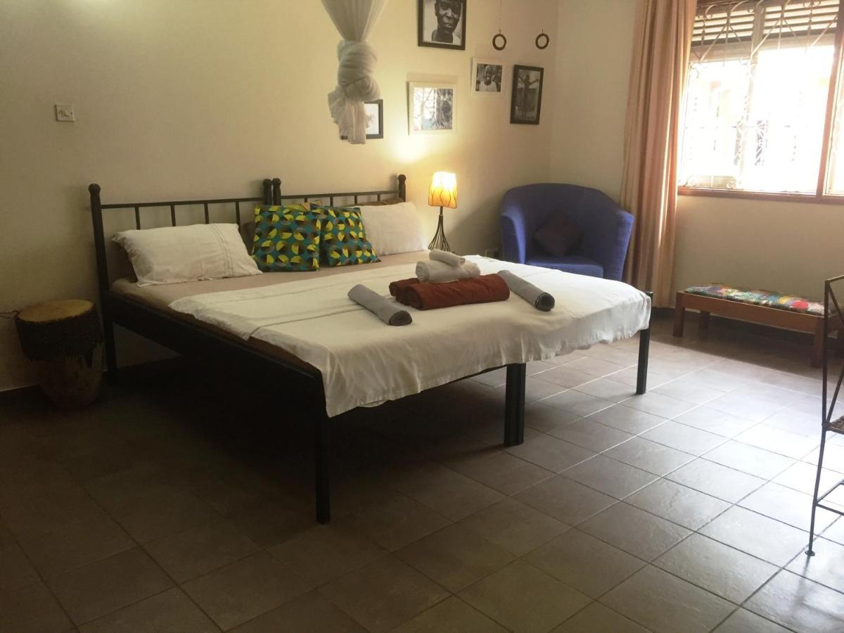 Carpe Diem Guesthouse Entebbe Zewnętrze zdjęcie