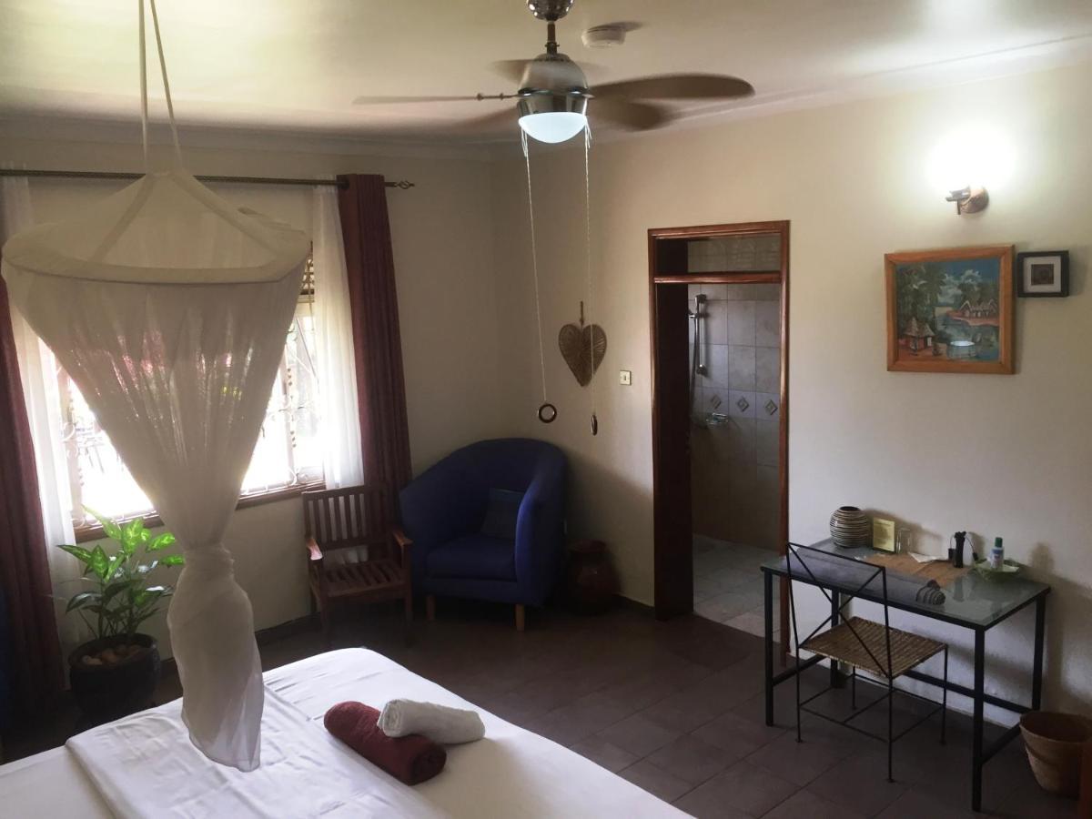 Carpe Diem Guesthouse Entebbe Zewnętrze zdjęcie