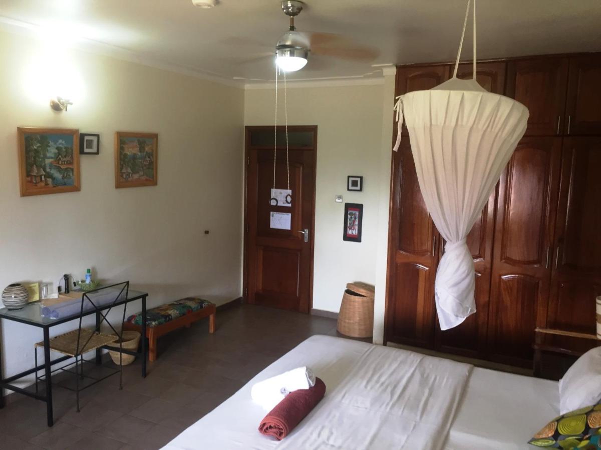 Carpe Diem Guesthouse Entebbe Zewnętrze zdjęcie