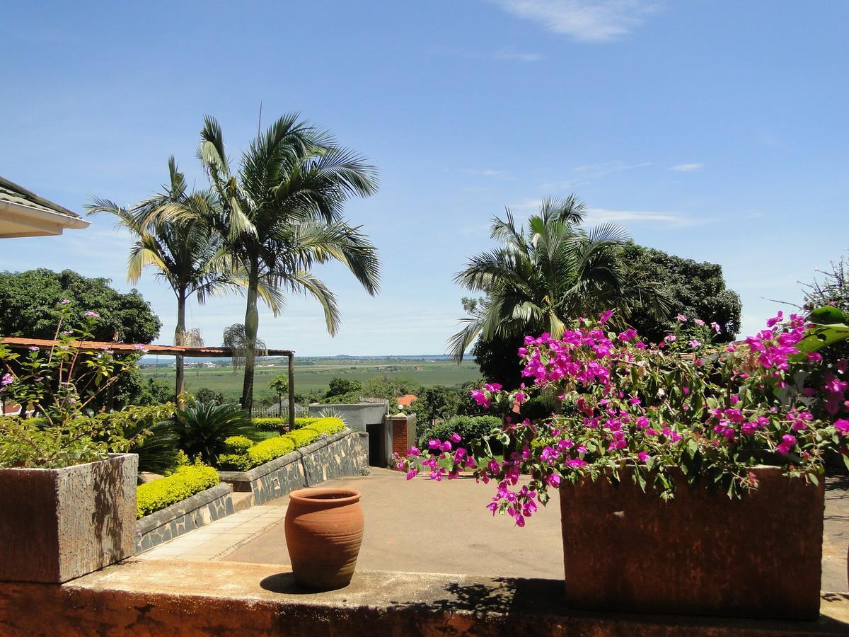 Carpe Diem Guesthouse Entebbe Zewnętrze zdjęcie